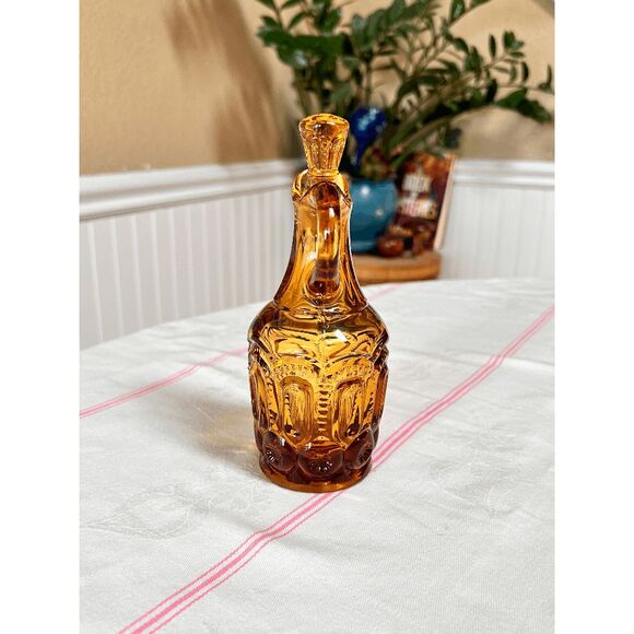 Vintage L.E. Smith Glass Moon and Stars # 6241 Cruet in Amber - Picture 4 of 4